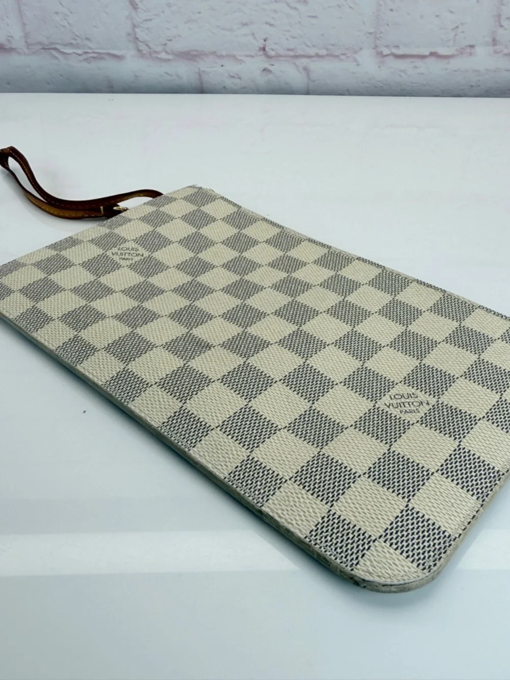 Authentic Louis Vuitton Damier Azur Neverfull Pochette
